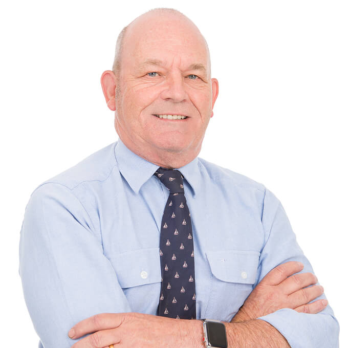 Dr M Wallace
